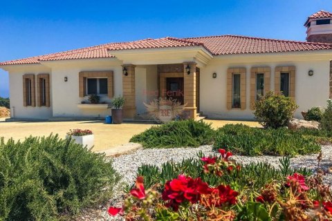 Villa for sale  in Girne, Northern Cyprus, 4 bedrooms, 515m2, No. 48577 – photo 17