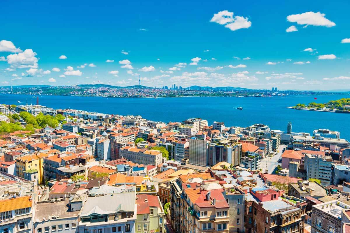 Turkish housing investments: the achievements of the Decade