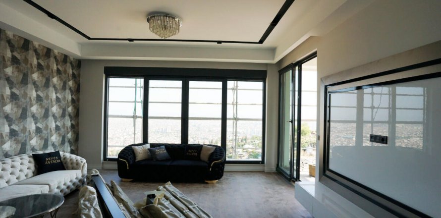 4+1 Apartment  in Antalya, Turkey No. 52793