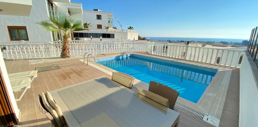 3+1 Villa  in Kargicak, Alanya, Antalya, Turkey No. 52089