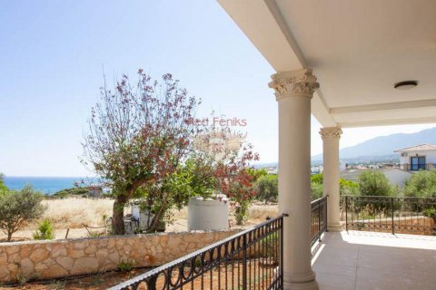 Apartment for sale  in Girne, Northern Cyprus, 3 bedrooms, 105m2, No. 50398 – photo 3