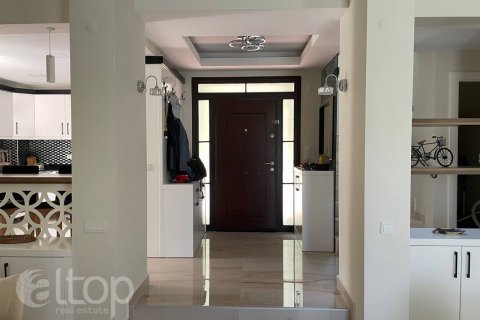 Villa for sale  in Alanya, Antalya, Turkey, 3 bedrooms, 204m2, No. 50713 – photo 12