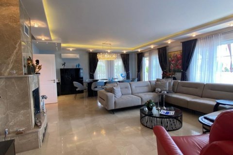 Villa for sale  in Incekum, Antalya, Turkey, 4 bedrooms, 570m2, No. 51882 – photo 13