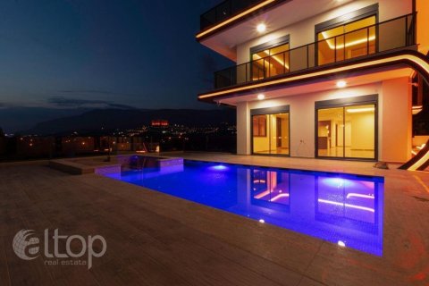 Villa for sale  in Alanya, Antalya, Turkey, 5 bedrooms, 500m2, No. 20527 – photo 16