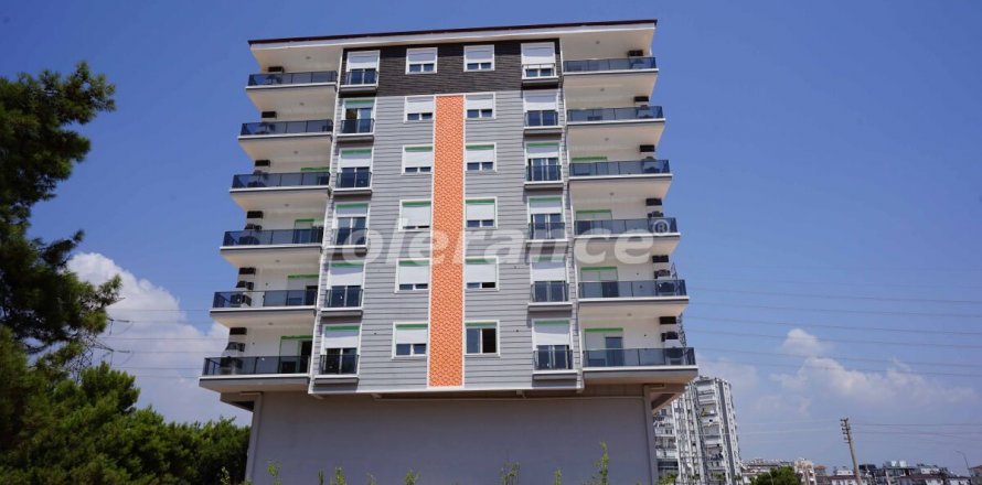3+1 Apartment  in Antalya, Turkey No. 51691