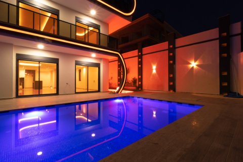 Villa for sale  in Kargicak, Alanya, Antalya, Turkey, 5 bedrooms, 480m2, No. 51886 – photo 4