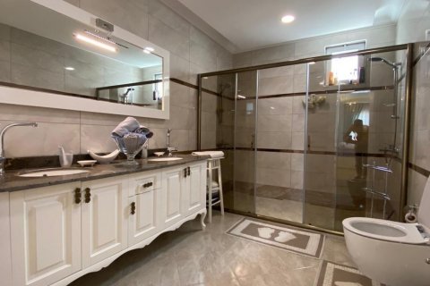 Villa for sale  in Incekum, Antalya, Turkey, 4 bedrooms, 570m2, No. 51882 – photo 21