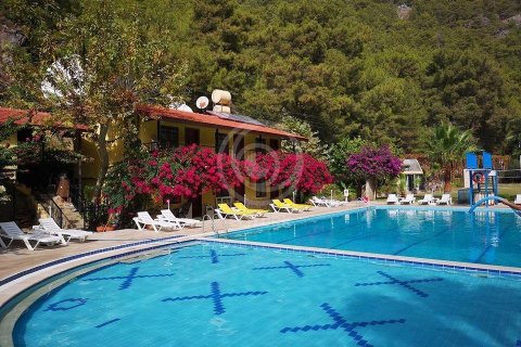 Hotel for sale  in Alanya, Antalya, Turkey, 1 bedroom, 5000m2, No. 59832 – photo 1