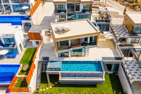 Villa for sale  in Kalkan, Antalya, Turkey, 4 bedrooms, 200m2, No. 60422 – photo 1