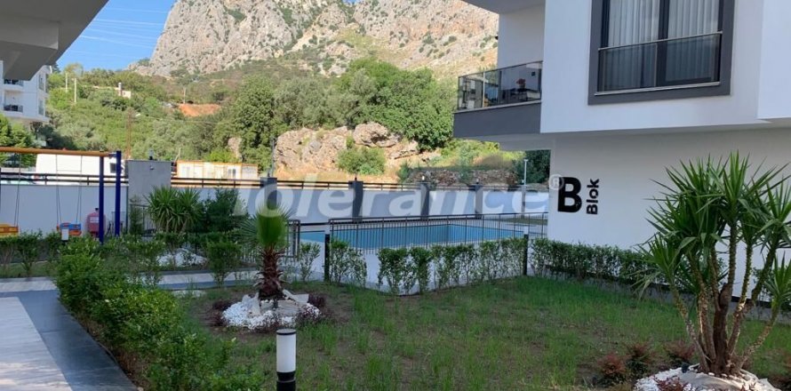 2+1 Apartment  in Antalya, Turkey No. 60033