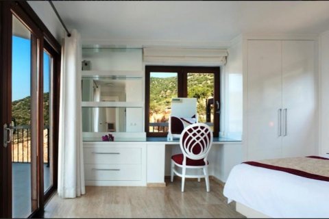 Villa for sale  in Kalkan, Antalya, Turkey, 5 bedrooms, 250m2, No. 61245 – photo 16