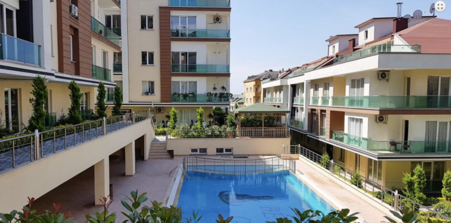 2+1 Apartment  in Beylikduezue, Istanbul, Turkey No. 65885