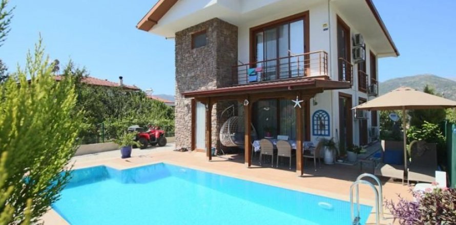 4+1 Villa  in Uzumlu, Erzincan, Turkey No. 65180