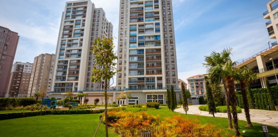 3+1 Apartment  in Beylikduezue, Istanbul, Turkey No. 65575