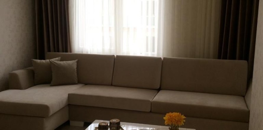 6+1 Apartment  in Istanbul, Turkey No. 64783