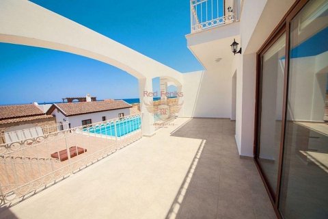 Apartment for sale  in Girne, Northern Cyprus, 2 bedrooms, 77m2, No. 71192 – photo 2