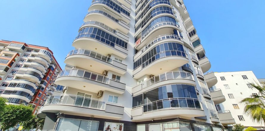 2+1 Apartment  in Mahmutlar, Antalya, Turkey No. 67612