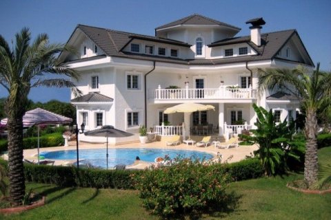 Villa for sale  in Kemer, Antalya, Turkey, 5 bedrooms, 500m2, No. 70278 – photo 1