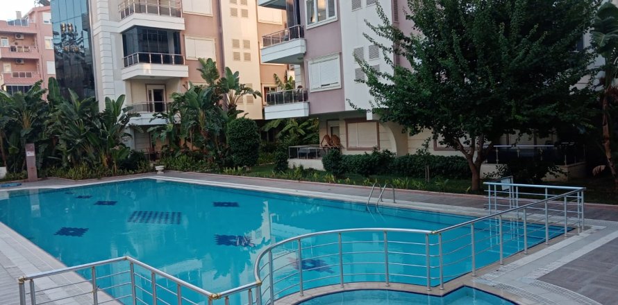 2+1 Apartment  in Konyaalti, Antalya, Turkey No. 71101