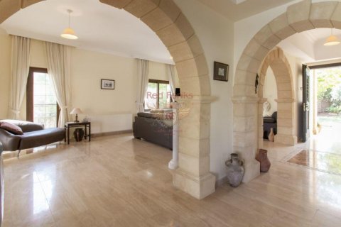 Villa for sale  in Girne, Northern Cyprus, 4 bedrooms, 250m2, No. 71282 – photo 8