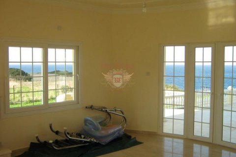 Villa for sale  in Girne, Northern Cyprus, 4 bedrooms, 330m2, No. 71180 – photo 25