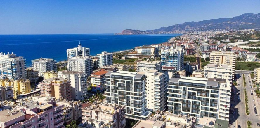 1+1 Apartment  in Mahmutlar, Antalya, Turkey No. 67038