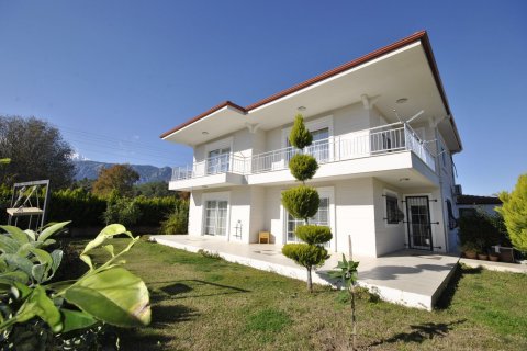 Villa for sale  in Kemer, Antalya, Turkey, 4 bedrooms, 250m2, No. 69565 – photo 1