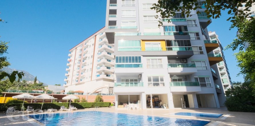 1+1 Apartment  in Mahmutlar, Antalya, Turkey No. 70798