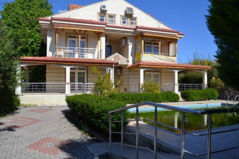 Apartment for sale  in Fethiye, Mugla, Turkey, 4 bedrooms, 180m2, No. 70273 – photo 1