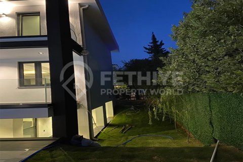 Villa for sale  in Oludeniz, Fethiye, Mugla, Turkey, 5 bedrooms, 397m2, No. 69424 – photo 11