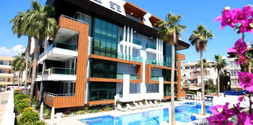 2+1 Apartment  in Oba, Antalya, Turkey No. 69006