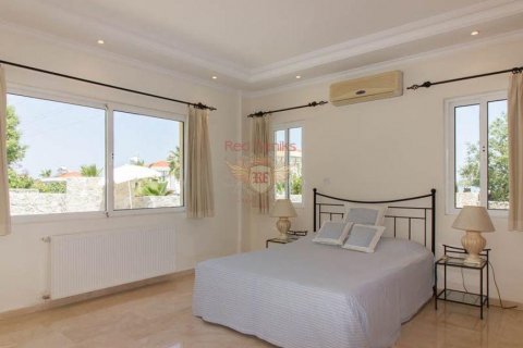 Villa for sale  in Girne, Northern Cyprus, 3 bedrooms, 150m2, No. 77084 – photo 13