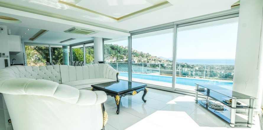 5+1 Villa  in Tepe, Alanya, Antalya, Turkey No. 77519