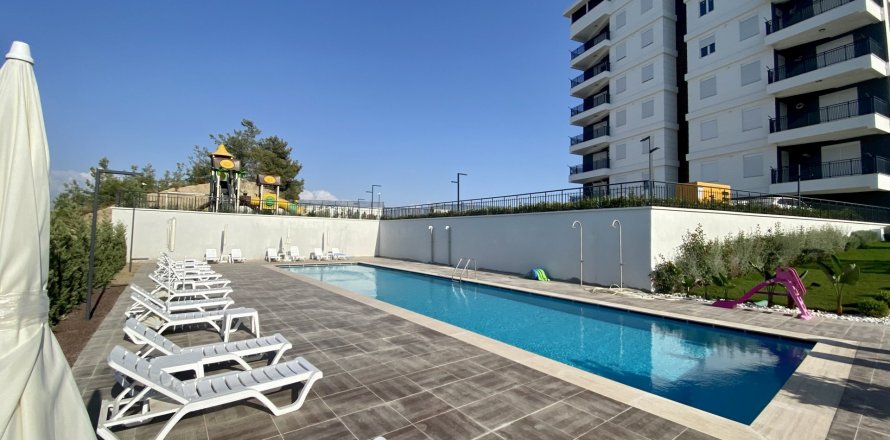 2+1 Apartment  in Side, Antalya, Turkey No. 72623