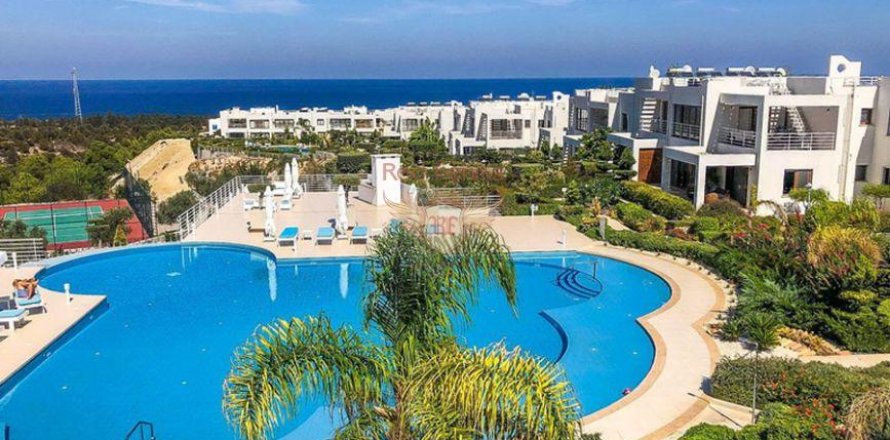 2+1 Apartment  in Girne, Northern Cyprus No. 73465