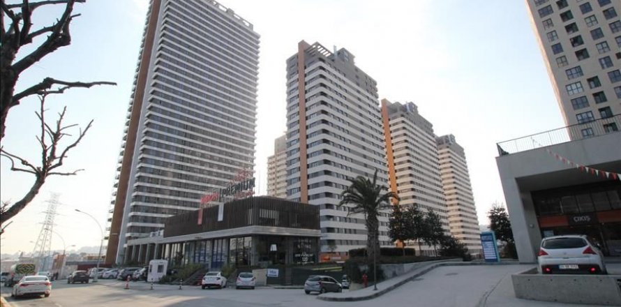 3+1 Apartment  in Esenyurt, Istanbul, Turkey No. 75187