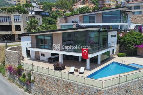 Villa for sale  in Antalya, Turkey, 1 bedroom, 700m2, No. 74323 – photo 1