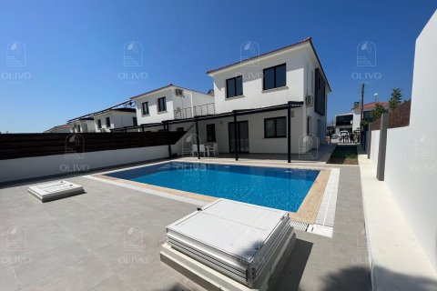 Villa for sale  in Girne, Northern Cyprus, 4 bedrooms, 250m2, No. 77475 – photo 1