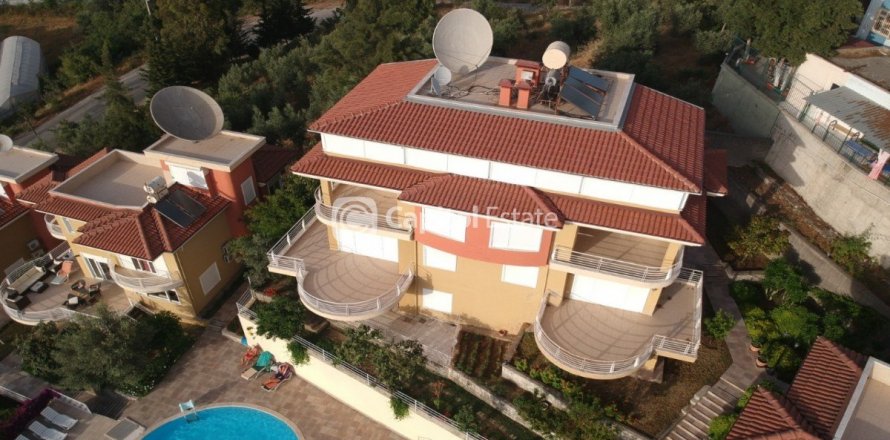 3+1 Villa  in Antalya, Turkey No. 74164