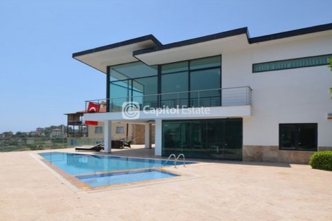 Villa for sale  in Antalya, Turkey, 1 bedroom, 700m2, No. 74323 – photo 3