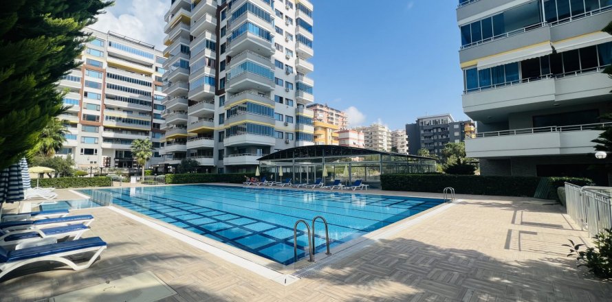 2+1 Apartment  in Mahmutlar, Antalya, Turkey No. 83026