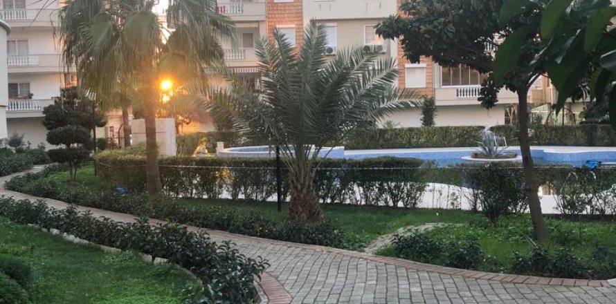 2+1 Apartment  in Avsallar, Antalya, Turkey No. 83688