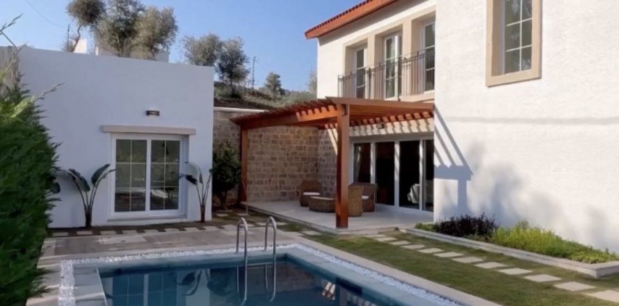 3+1 Villa  in Bodrum, Mugla, Turkey No. 82307