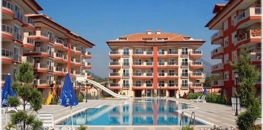 2+1 Apartment  in Oba, Antalya, Turkey No. 79746