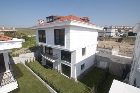Villa for sale  in Istanbul, Turkey, 2 bedrooms, 420m2, No. 41918 – photo 10