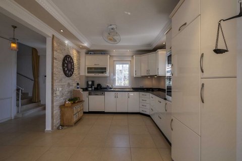 Apartment for sale  in Kargicak, Alanya, Antalya, Turkey, 3 bedrooms, 140m2, No. 83005 – photo 13