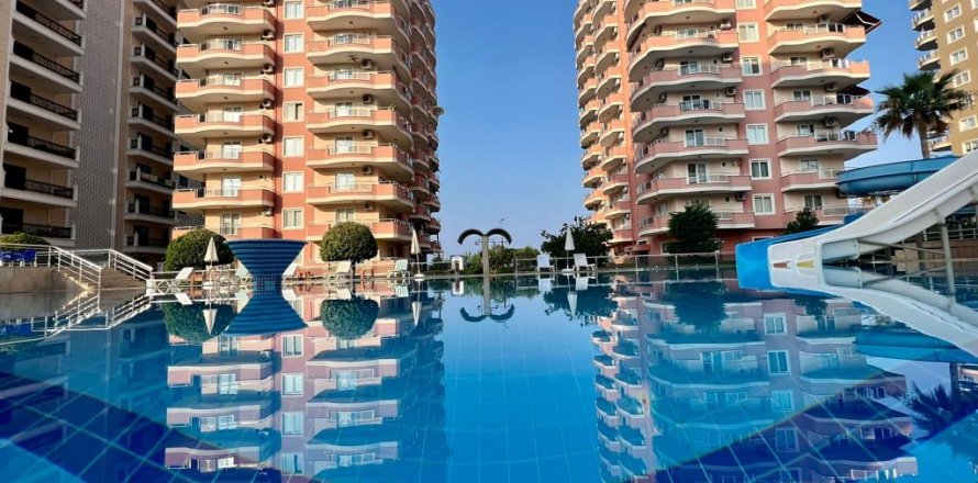 2+1 Apartment  in Mahmutlar, Antalya, Turkey No. 84353