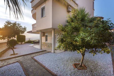 Villa for sale  in Kargicak, Alanya, Antalya, Turkey, 3 bedrooms, 200m2, No. 80277 – photo 2