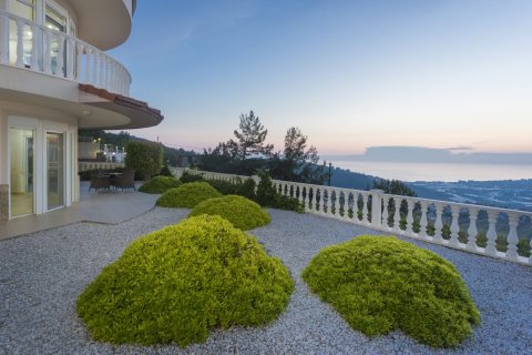 Villa for sale  in Kargicak, Alanya, Antalya, Turkey, 3 bedrooms, 200m2, No. 80277 – photo 16