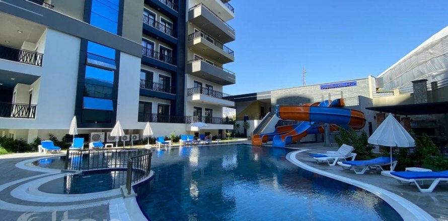 1+1 Apartment  in Mahmutlar, Antalya, Turkey No. 83630